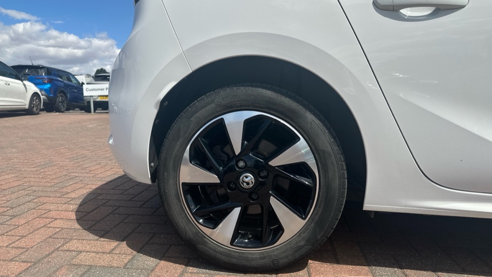 Vauxhall Corsa 100kW SE Nav Premium 50kWh 5dr Auto [11kWCh] Electric Hatchback - Image 7