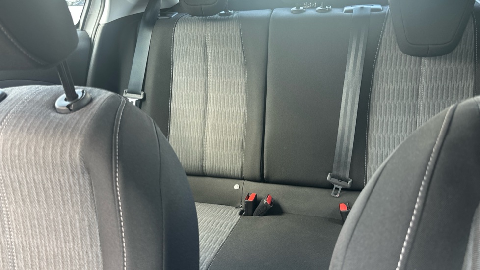 Vauxhall Corsa 100kW SE Nav Premium 50kWh 5dr Auto [11kWCh] Electric Hatchback - Image 15