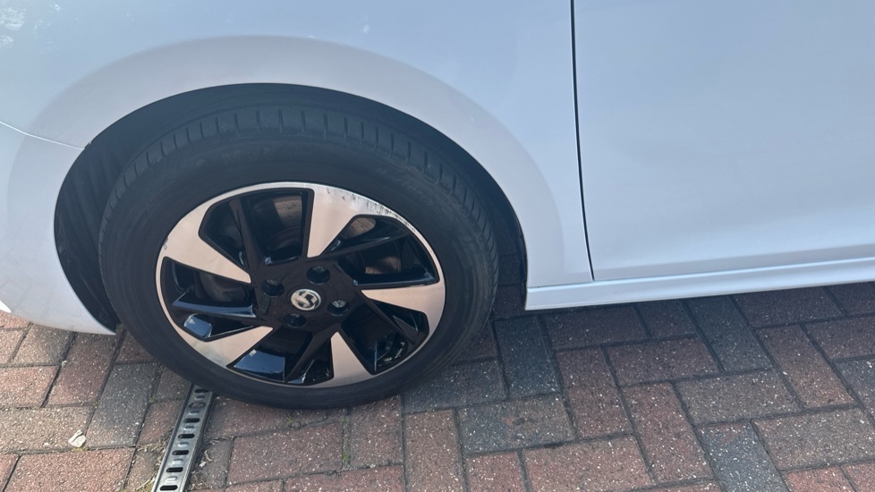 Vauxhall Corsa 100kW SE Nav Premium 50kWh 5dr Auto [11kWCh] Electric Hatchback - Image 33
