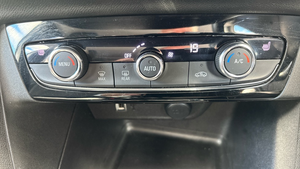 Vauxhall Corsa 1.2 Elite Edition 5dr Petrol Hatchback - Image 27