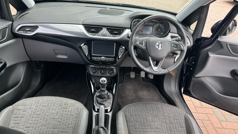 Vauxhall Corsa 1.4 SE Nav 3dr Petrol Hatchback - Image 10