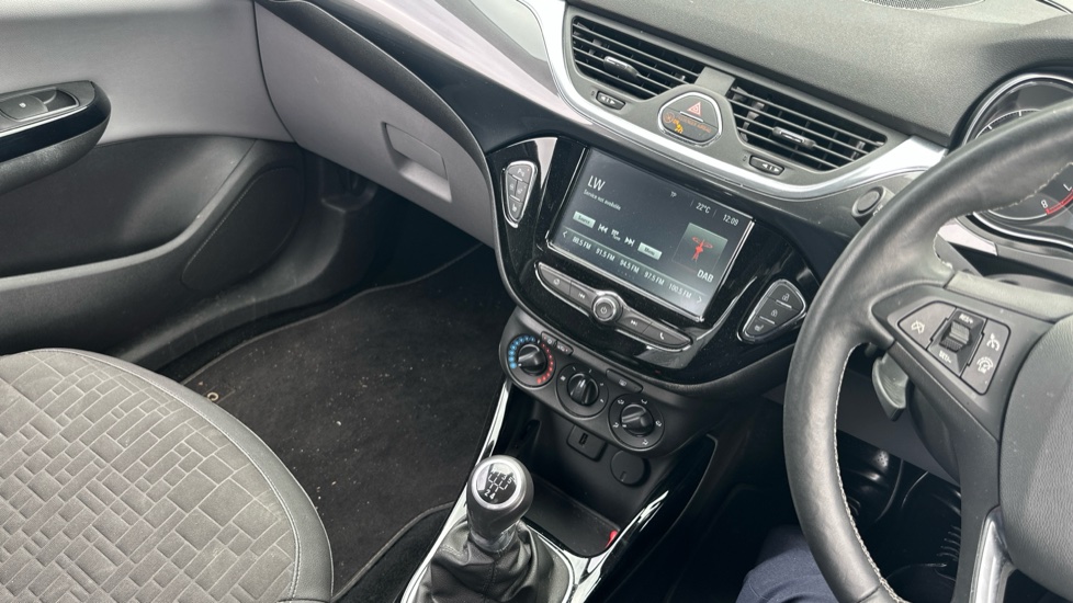 Vauxhall Corsa 1.4 SE Nav 3dr Petrol Hatchback - Image 14