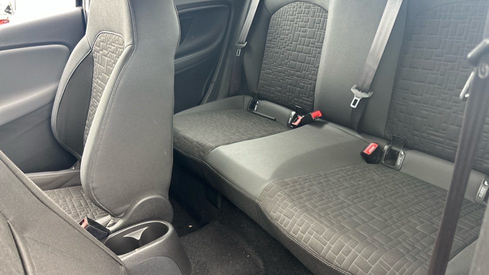 Vauxhall Corsa 1.4 SE Nav 3dr Petrol Hatchback - Image 16