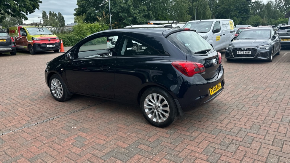 Vauxhall Corsa 1.4 SE Nav 3dr Petrol Hatchback - Image 31