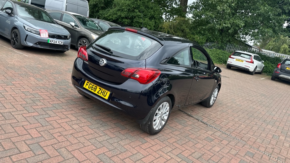 Vauxhall Corsa 1.4 SE Nav 3dr Petrol Hatchback - Image 32