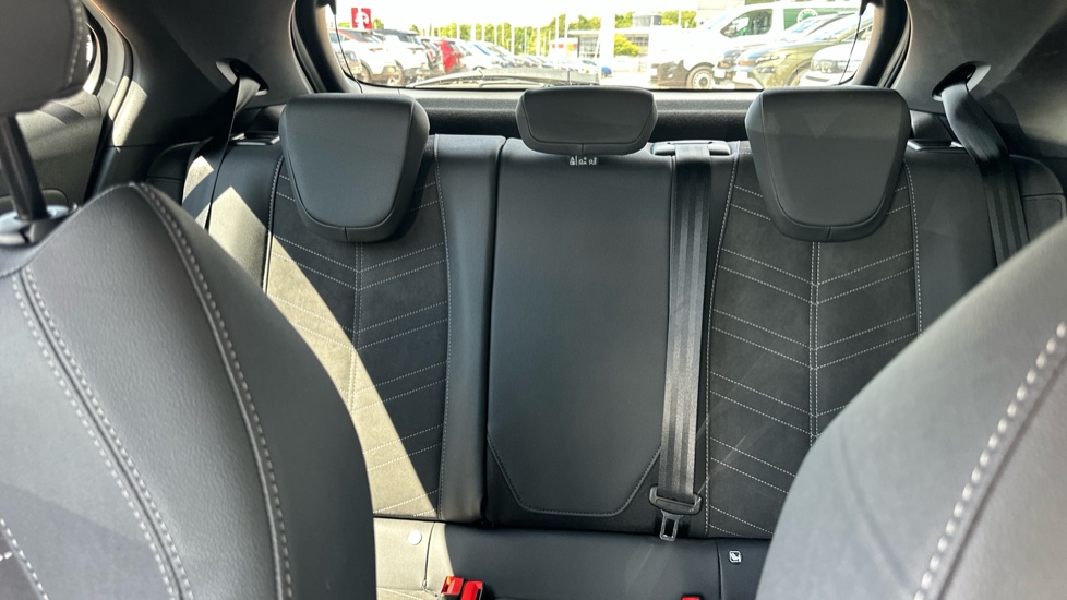 Vauxhall Mokka 1.2 Turbo 136 Ultimate 5dr Petrol Hatchback - Image 15