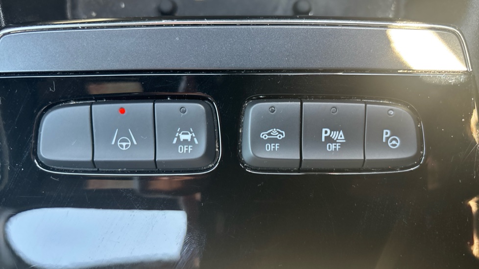 Vauxhall Mokka 100kW Ultimate 50kWh 5dr Auto Electric Hatchback - Image 30