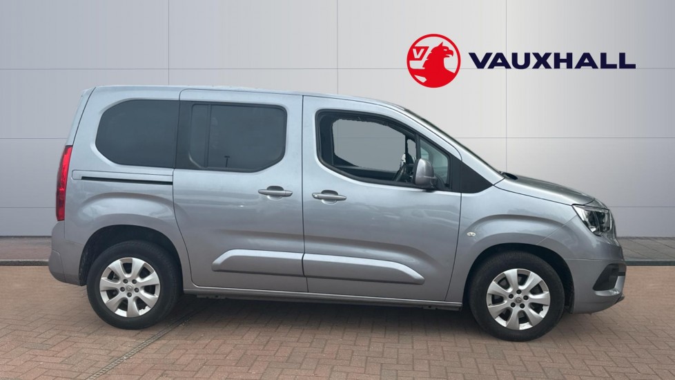Vauxhall Combo Life 1.5 Turbo D SE 5dr [7 seat] Diesel Estate - Image 5