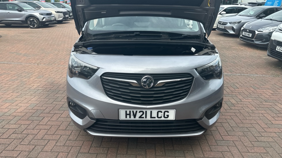 Vauxhall Combo Life 1.5 Turbo D SE 5dr [7 seat] Diesel Estate - Image 8