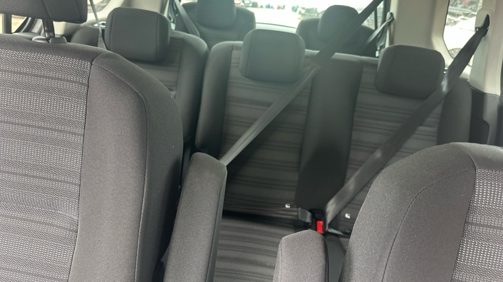 Vauxhall Combo Life 1.5 Turbo D SE 5dr [7 seat] Diesel Estate - Image 15