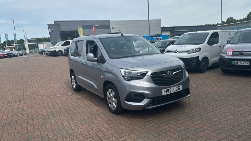 Vauxhall Combo Life 1.5 Turbo D SE 5dr [7 seat] Diesel Estate - Image 30