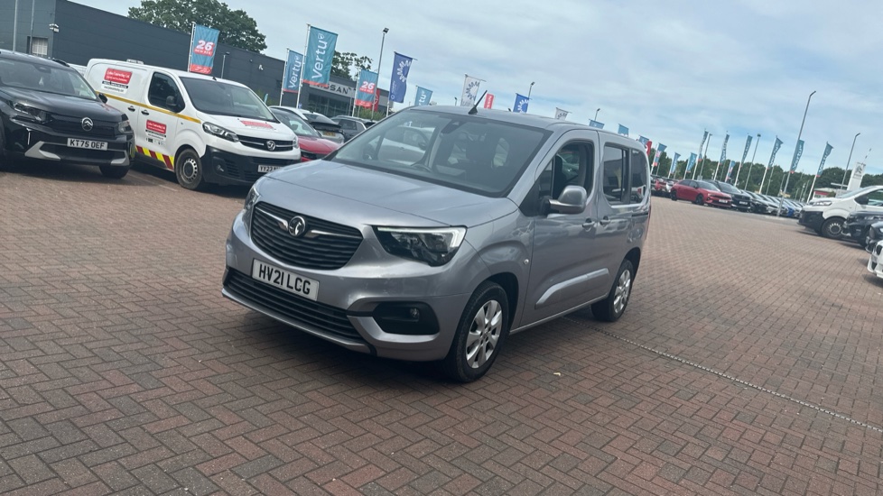 Vauxhall Combo Life 1.5 Turbo D SE 5dr [7 seat] Diesel Estate - Image 31