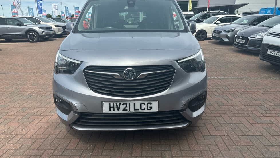 Vauxhall Combo Life 1.5 Turbo D SE 5dr [7 seat] Diesel Estate - Image 36