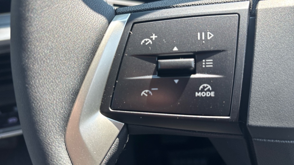 Vauxhall Frontera 1.2 Hybrid [110] Ultimate 5dr e-DCT6 Petrol Estate - Image 31