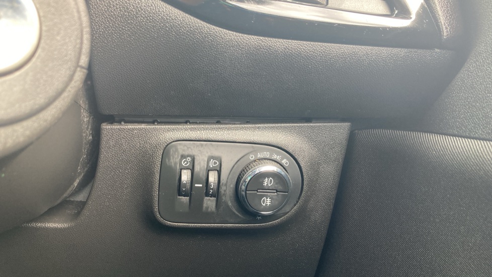 Vauxhall Corsa 1.4 [75] Griffin 3dr Petrol Hatchback - Image 27