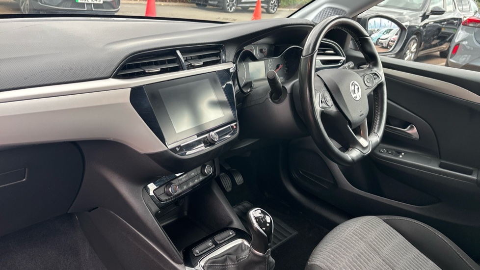 Vauxhall Corsa 1.2 SE 5dr Petrol Hatchback - Image 9