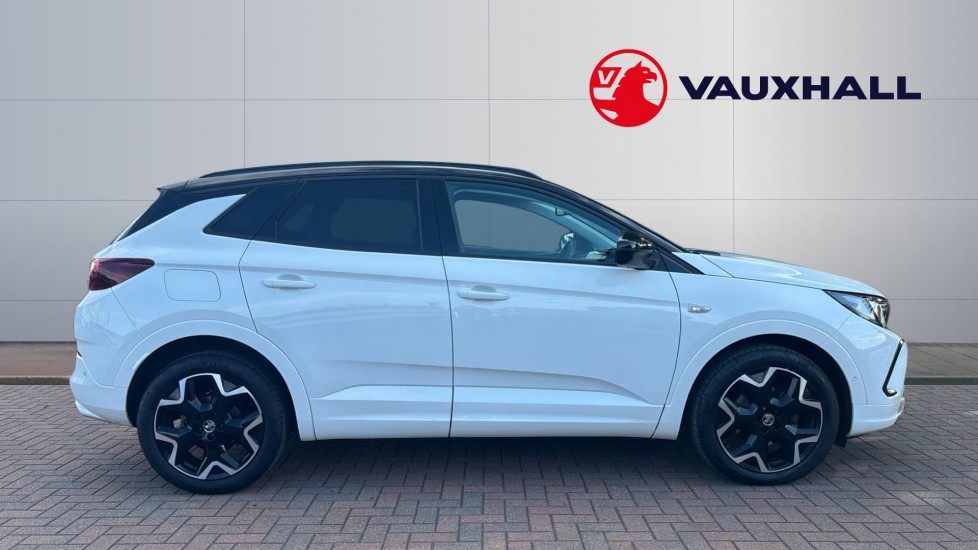 Vauxhall Grandland 1.2 Turbo Ultimate 5dr Petrol Hatchback - Image 5