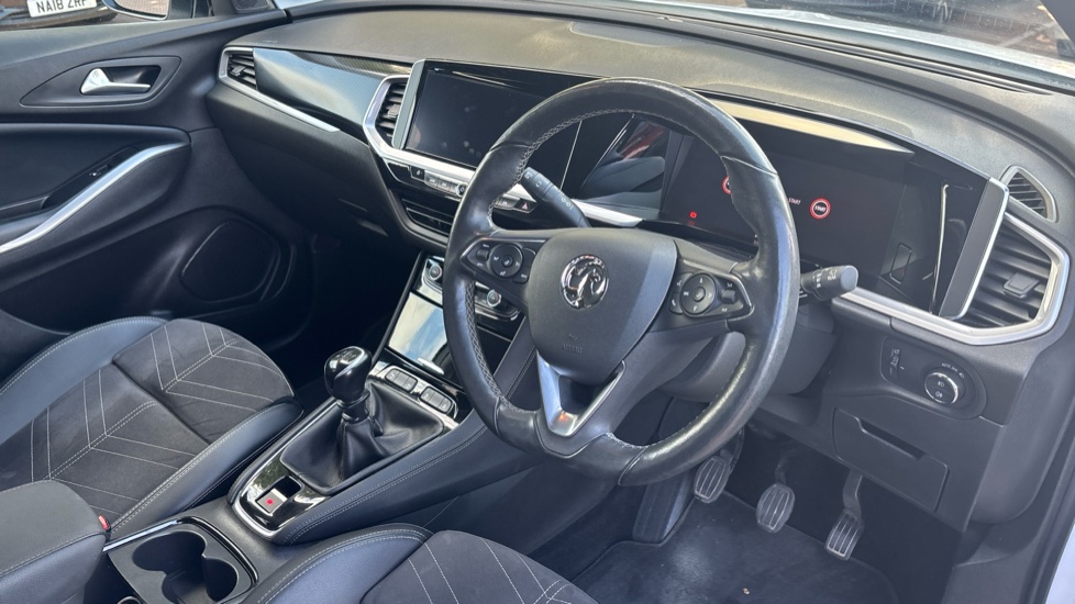 Vauxhall Grandland 1.2 Turbo Ultimate 5dr Petrol Hatchback - Image 11