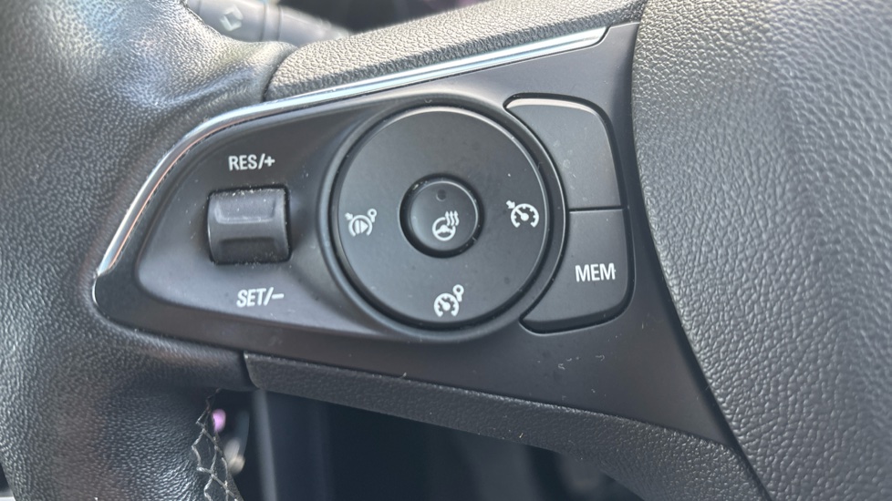 Vauxhall Grandland 1.2 Turbo Ultimate 5dr Petrol Hatchback - Image 34