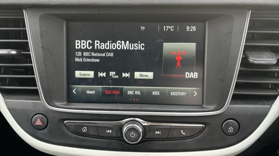 Vauxhall Crossland X 1.2 [83] Griffin 5dr [Start Stop] Petrol Hatchback - Image 12