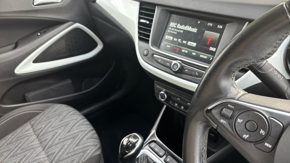 Vauxhall Crossland X 1.2 [83] Griffin 5dr [Start Stop] Petrol Hatchback - Image 14