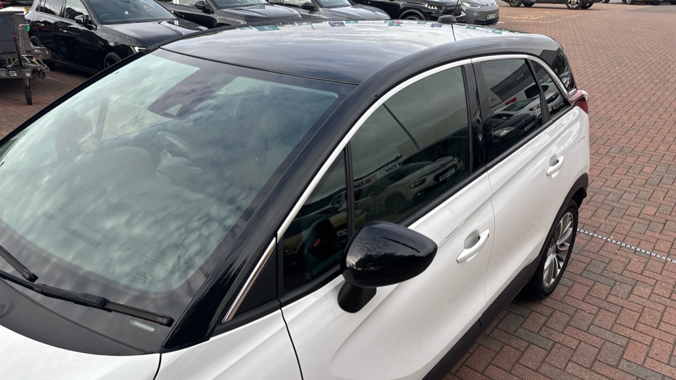 Vauxhall Crossland X 1.2 [83] Griffin 5dr [Start Stop] Petrol Hatchback - Image 38
