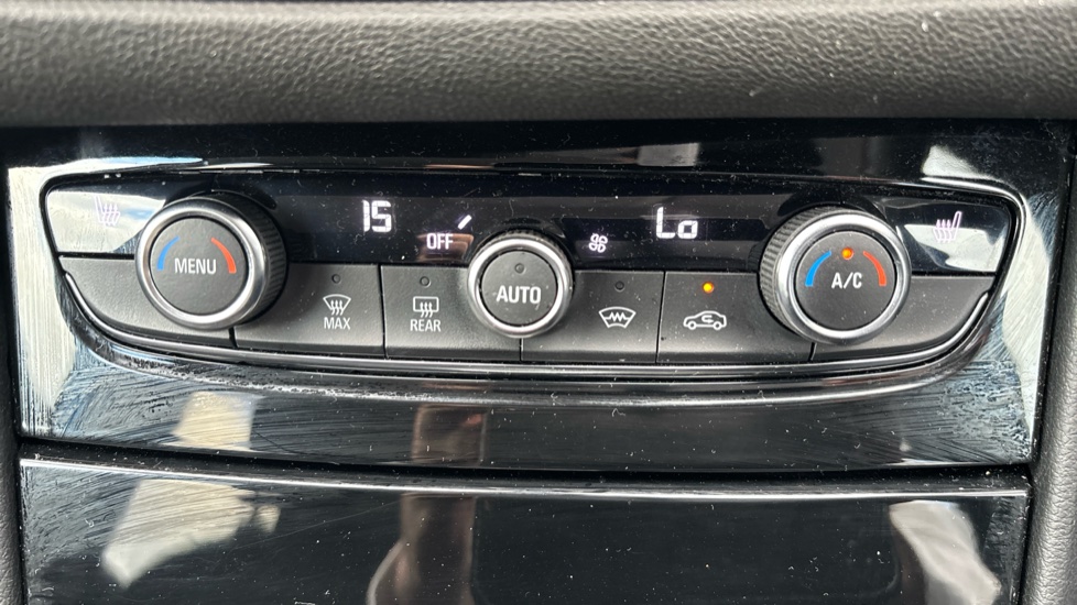 Vauxhall Grandland 1.2 Turbo Ultimate 5dr Petrol Hatchback - Image 30