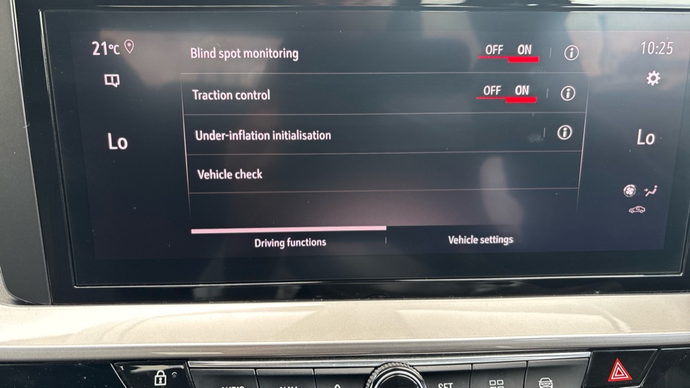Vauxhall Mokka 1.2 Turbo Ultimate Nav 5dr Auto Petrol Hatchback - Image 26
