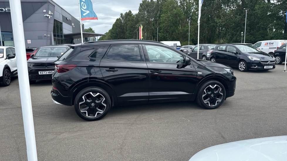 Vauxhall Grandland 1.2 Turbo Ultimate 5dr Petrol Hatchback - Image 37