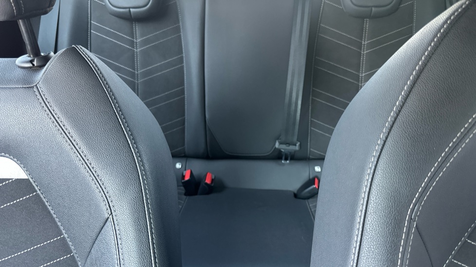 Vauxhall Corsa 100kW Ultimate 50kWh 5dr Auto [11kWCh] Electric Hatchback - Image 15