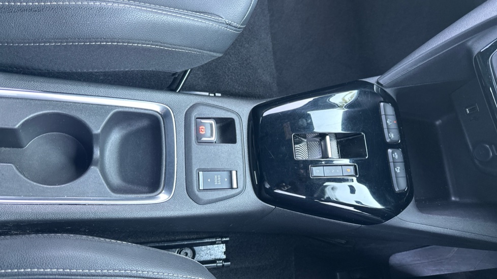 Vauxhall Corsa 100kW Ultimate 50kWh 5dr Auto [11kWCh] Electric Hatchback - Image 23