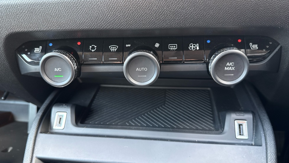 Citroen C4 1.2 PureTech [130] Max 5dr Auto Petrol Hatchback - Image 28