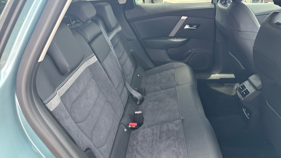 Citroen C4 1.2 PureTech [130] Max 5dr Auto Petrol Hatchback - Image 16