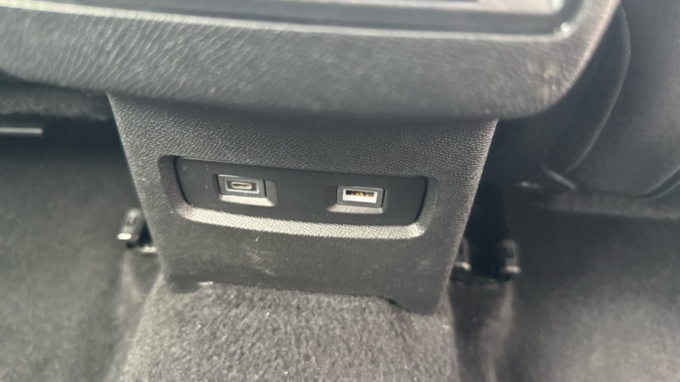 Citroen C4 1.2 PureTech [130] Max 5dr Auto Petrol Hatchback - Image 31