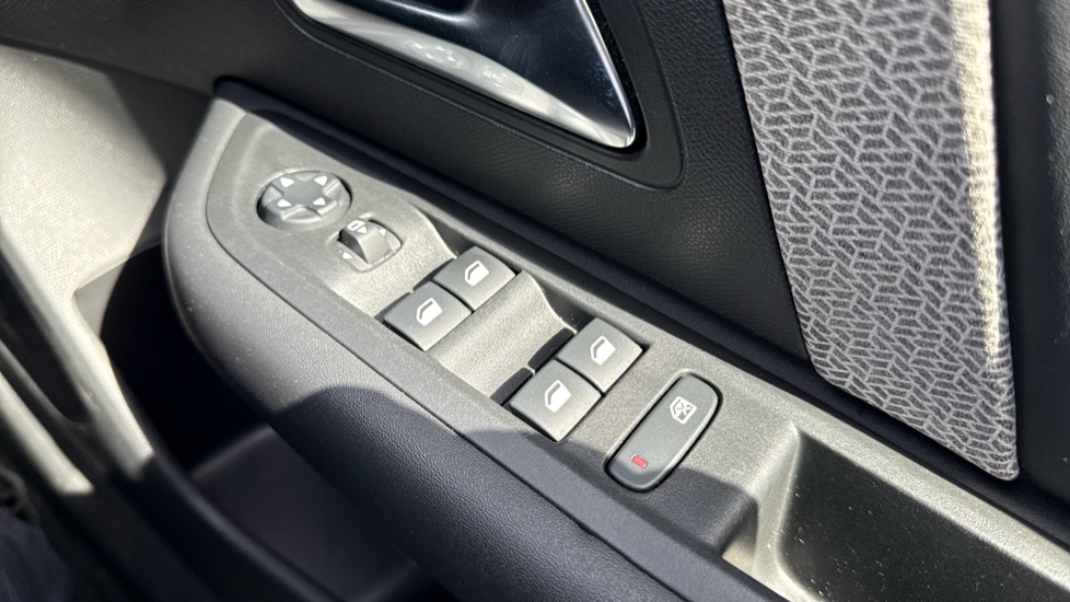 Citroen C4 1.2 PureTech [130] Max 5dr Auto Petrol Hatchback - Image 35
