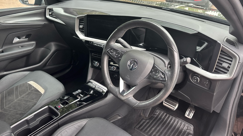Vauxhall Mokka 100kW Ultimate 50kWh 5dr Auto Electric Hatchback - Image 11