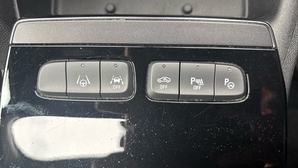 Vauxhall Mokka 100kW Ultimate 50kWh 5dr Auto Electric Hatchback - Image 32