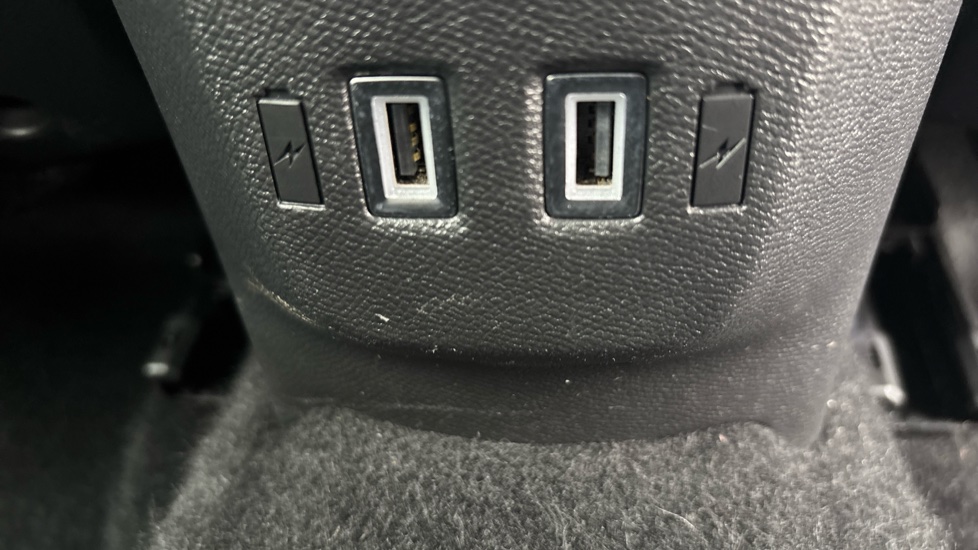 Vauxhall Mokka 100kW Ultimate 50kWh 5dr Auto Electric Hatchback - Image 35