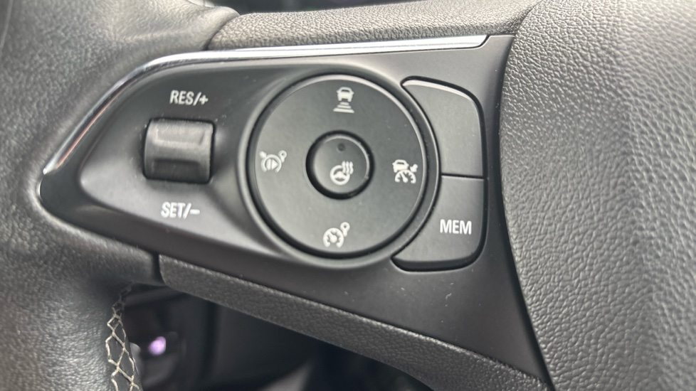 Vauxhall Mokka 100kW Ultimate 50kWh 5dr Auto Electric Hatchback - Image 36