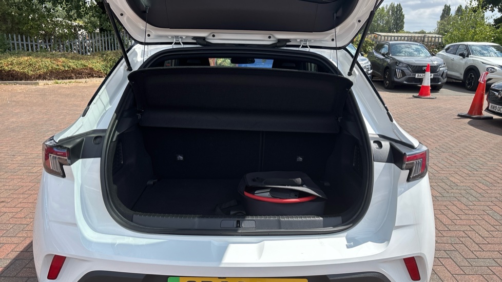 Vauxhall Mokka 100kW Ultimate 50kWh 5dr Auto Electric Hatchback - Image 4