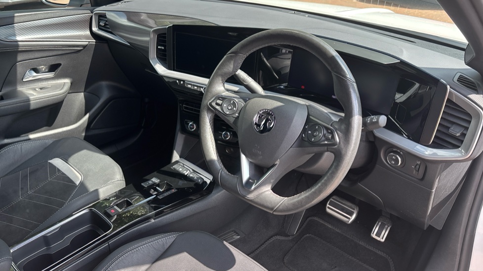 Vauxhall Mokka 100kW Ultimate 50kWh 5dr Auto Electric Hatchback - Image 11