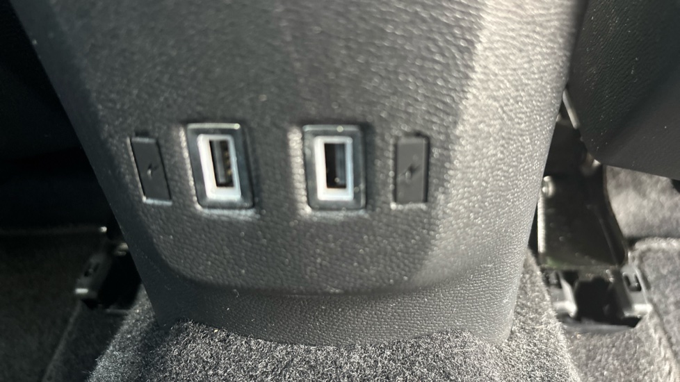 Vauxhall Mokka 100kW Ultimate 50kWh 5dr Auto Electric Hatchback - Image 35