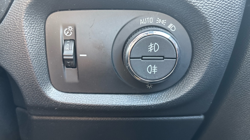 Vauxhall Corsa 115kW GS 51kWh 5dr Auto Electric Hatchback - Image 38