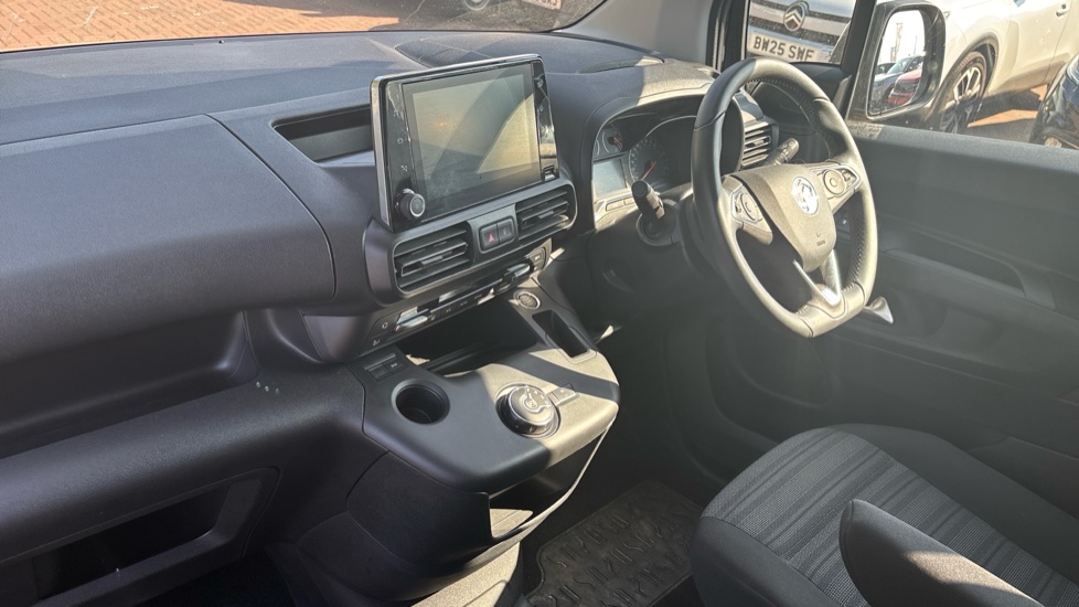 Vauxhall Combo Life 1.5 Turbo D 130 Elite 5dr Auto Diesel Estate - Image 9