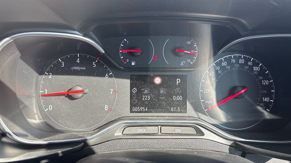 Vauxhall Combo Life 1.5 Turbo D 130 Elite 5dr Auto Diesel Estate - Image 18