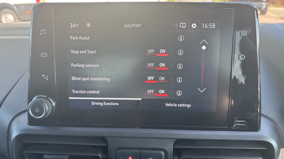 Vauxhall Combo Life 1.5 Turbo D 130 Elite 5dr Auto Diesel Estate - Image 24