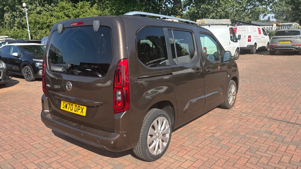Vauxhall Combo Life 1.5 Turbo D 130 Elite 5dr Auto Diesel Estate - Image 45
