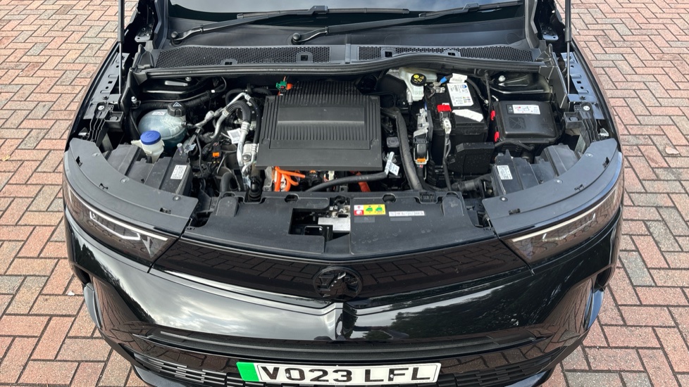 Vauxhall Mokka 100kW Ultimate 50kWh 5dr Auto Electric Hatchback - Image 8