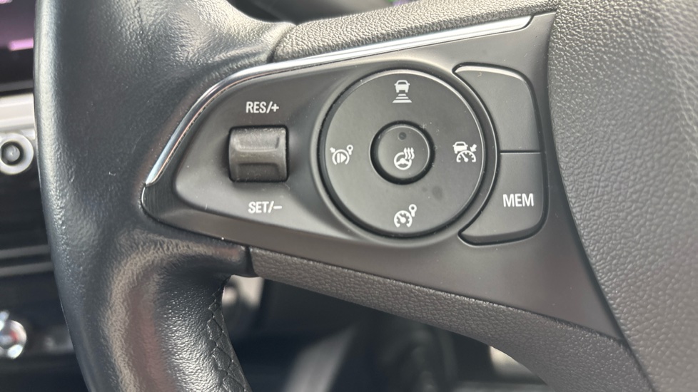 Vauxhall Mokka 100kW Ultimate 50kWh 5dr Auto Electric Hatchback - Image 37