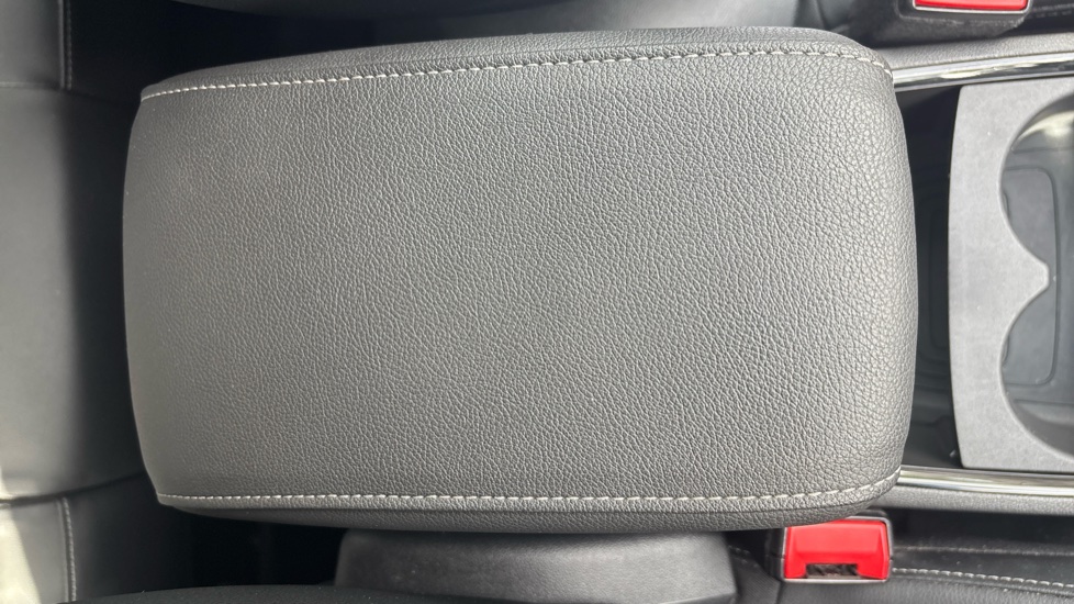 Vauxhall Grandland 1.2 Turbo Ultimate 5dr Petrol Hatchback - Image 34